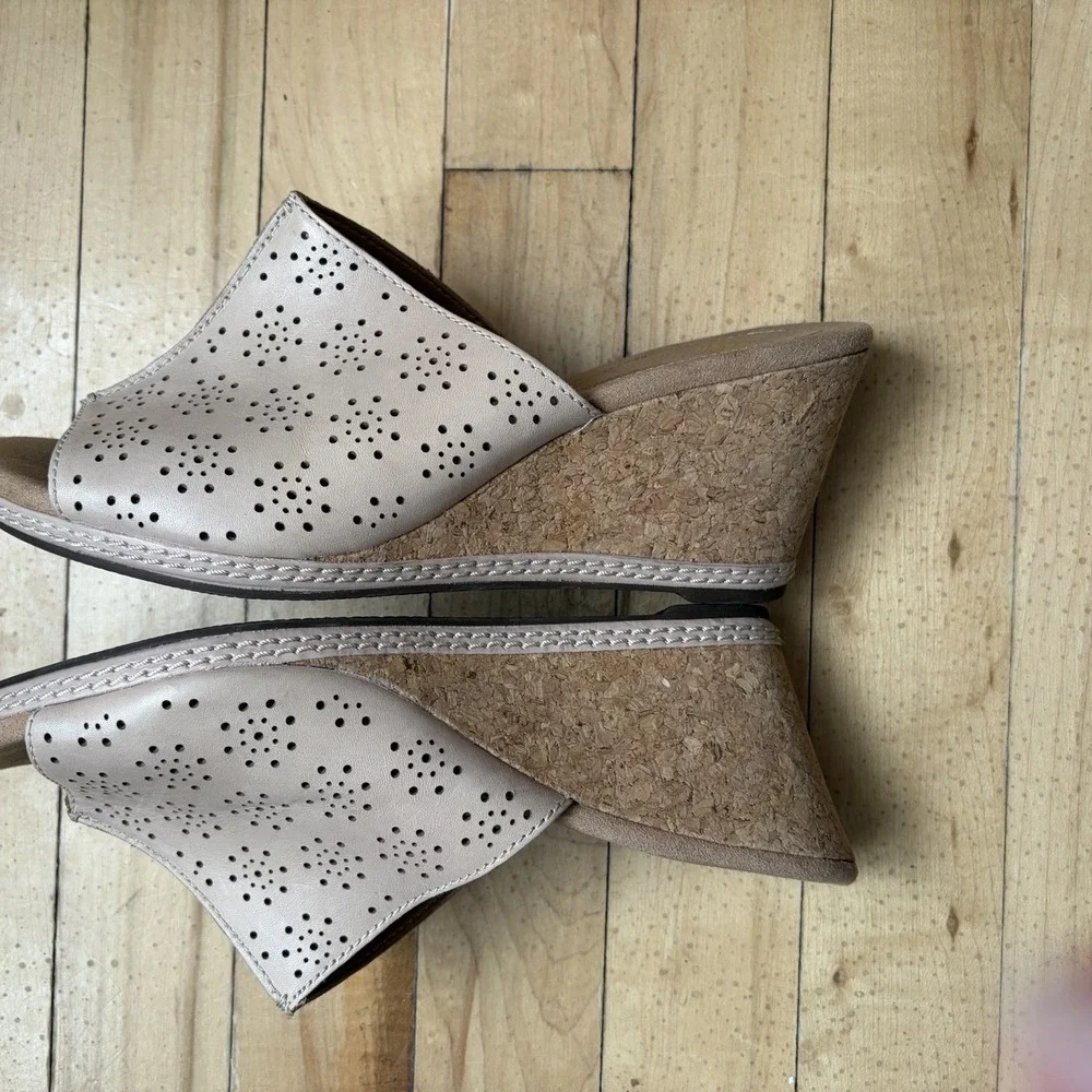 Clarks Collections Women's Helio Corridor Wedge Sandals Womens Size 8.5 Beige‎ - Picture 7 of 9